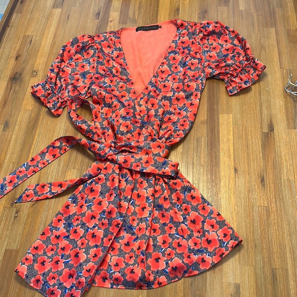 House of Harlow 1960 size s bright floral dress.